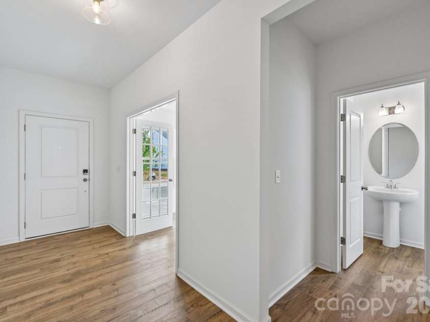 135 Borders Street, Statesville, NC 28677.  MLS# CAR4412703, YatesRealty ID 42289. 