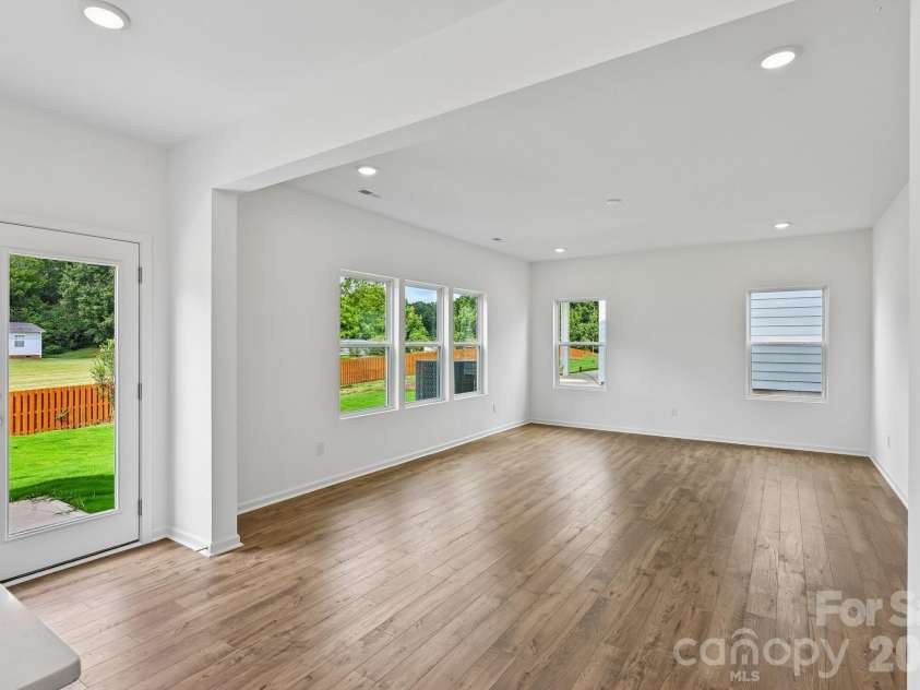 135 Borders Street, Statesville, NC 28677.  MLS# CAR4412703, YatesRealty ID 42289. 