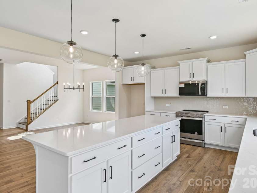 135 Borders Street, Statesville, NC 28677.  MLS# CAR4412703, YatesRealty ID 42289. 