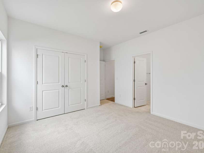 135 Borders Street, Statesville, NC 28677.  MLS# CAR4412703, YatesRealty ID 42289. 