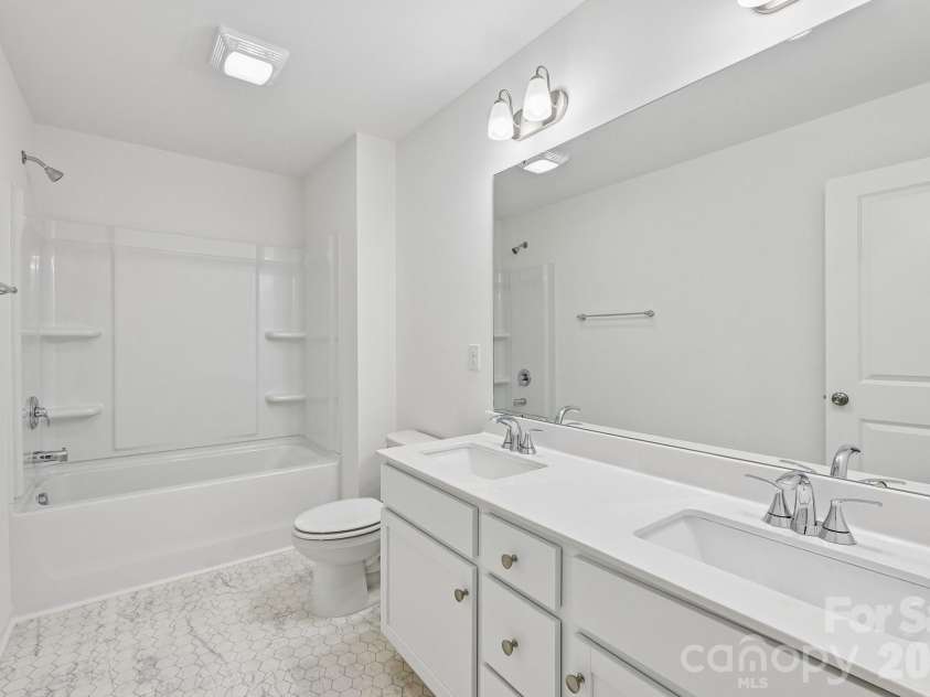 135 Borders Street, Statesville, NC 28677.  MLS# CAR4412703, YatesRealty ID 42289. 
