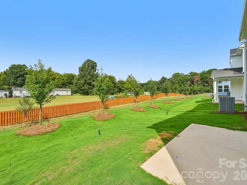 135 Borders Street, Statesville, NC 28677.  MLS# CAR4412703, YatesRealty ID 42289. 