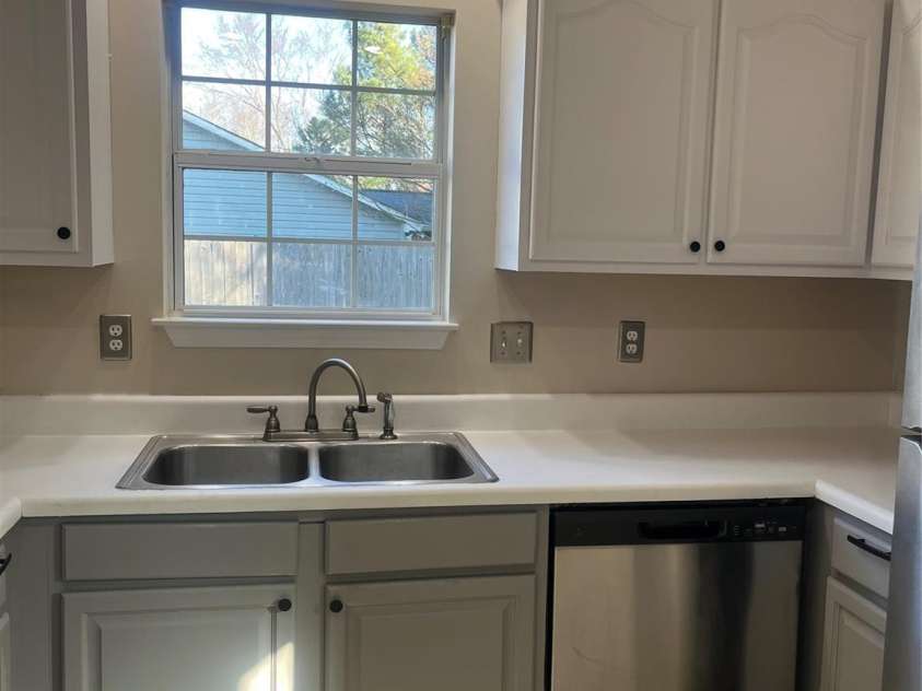 314 Tylers Way, Fort Mill, SC 29715.  MLS# CAR4344754, YatesRealty ID 4229. Kitchen
