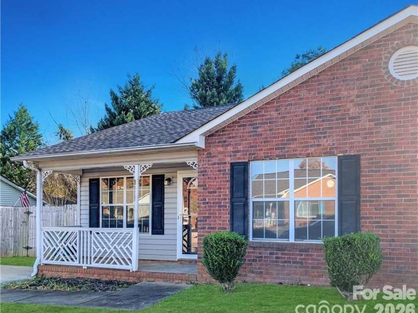 314 Tylers Way, Fort Mill, SC 29715.  MLS# CAR4344754, YatesRealty ID 4229. Welcome Home!