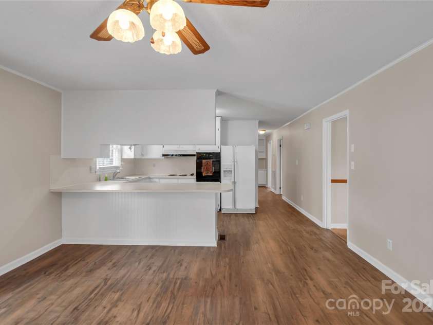 3509 Havenwood Road, Dallas, NC 28034.  MLS# CAR4240747, YatesRealty ID 4229. 