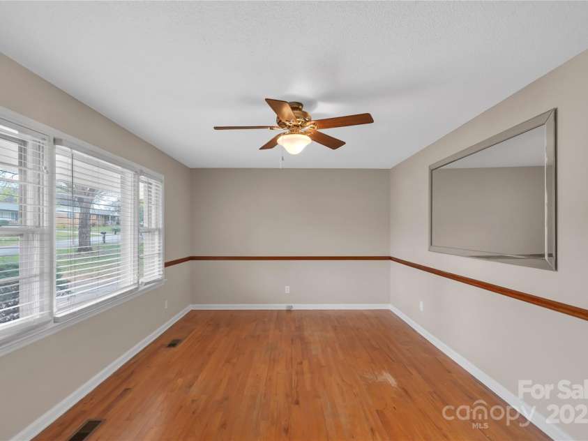 3509 Havenwood Road, Dallas, NC 28034.  MLS# CAR4240747, YatesRealty ID 4229. 