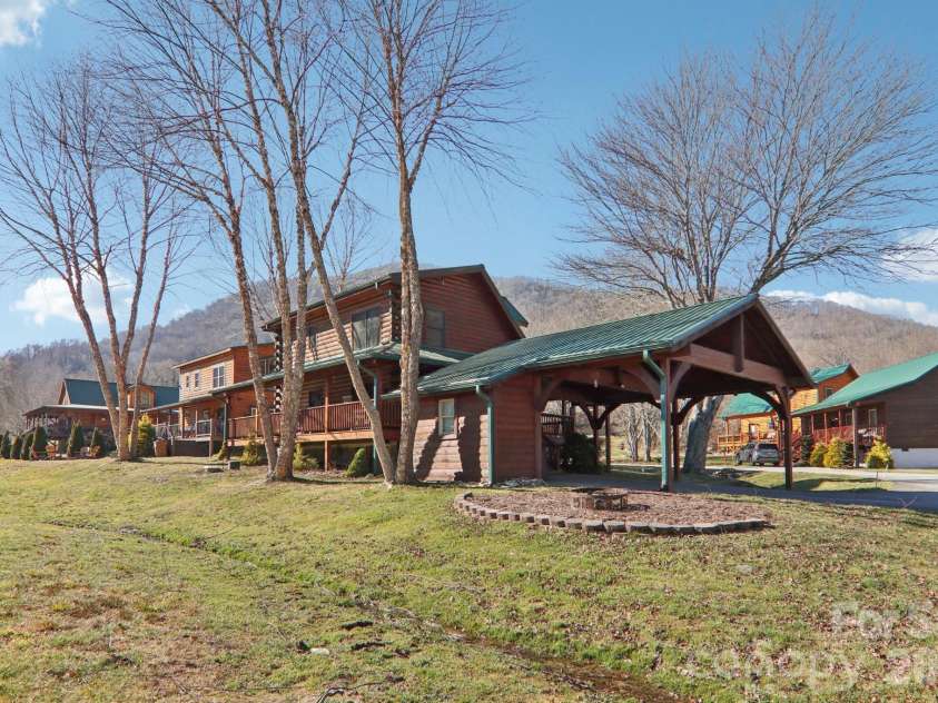 54 Meandering Way, Maggie Valley, NC 28751.  MLS# CAR4336056, YatesRealty ID 4229. 