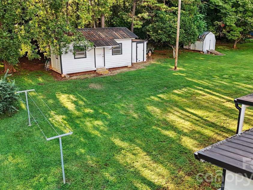832 Baker Street, Statesville, NC 28677.  MLS# CAR4412636, YatesRealty ID 42290. 