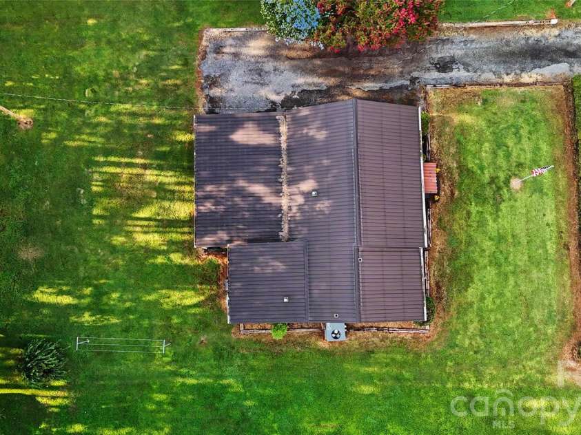 832 Baker Street, Statesville, NC 28677.  MLS# CAR4412636, YatesRealty ID 42290. 
