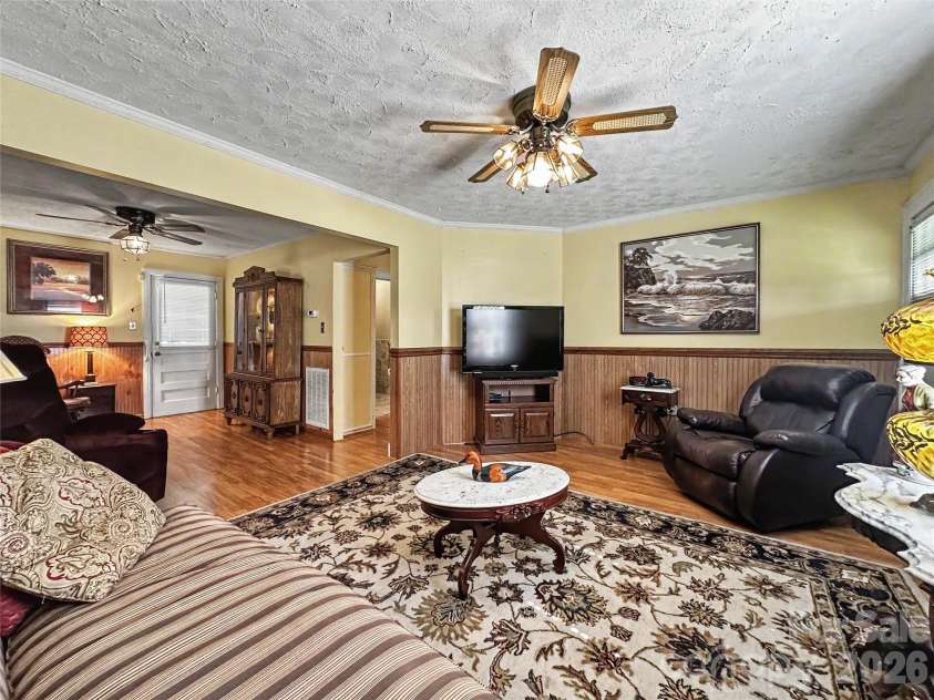 832 Baker Street, Statesville, NC 28677.  MLS# CAR4412636, YatesRealty ID 42290. 