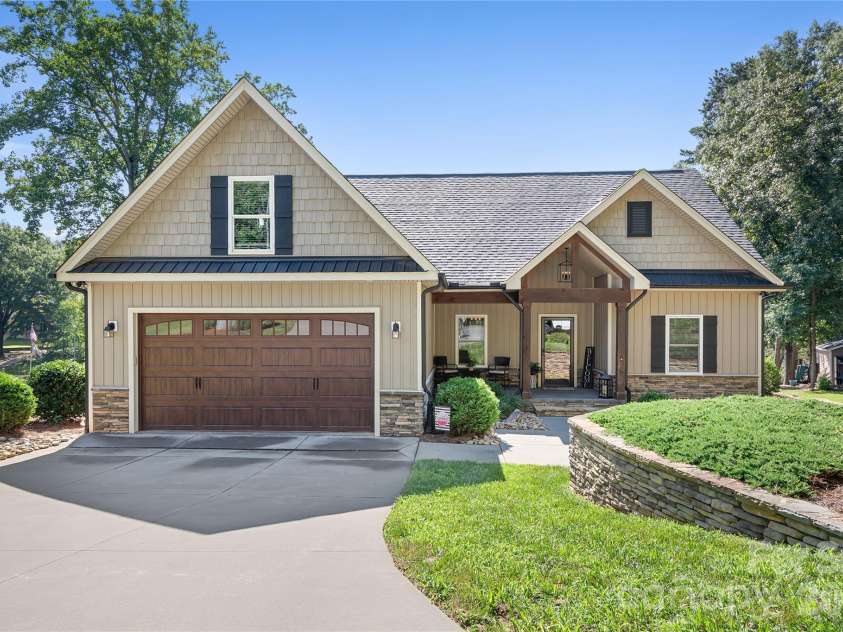 3931 Reid Circle, Sherrills Ford, NC 28673.  MLS# CAR4412399, YatesRealty ID 42297. Front View