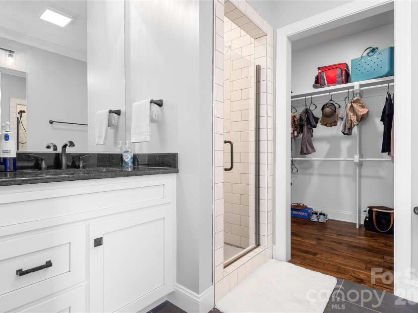 3931 Reid Circle, Sherrills Ford, NC 28673.  MLS# CAR4412399, YatesRealty ID 42297. Master Bath