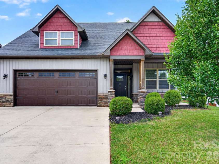214 Water Leaf Drive, Weaverville, NC 28787.  MLS# CAR4411485, YatesRealty ID 42298. 