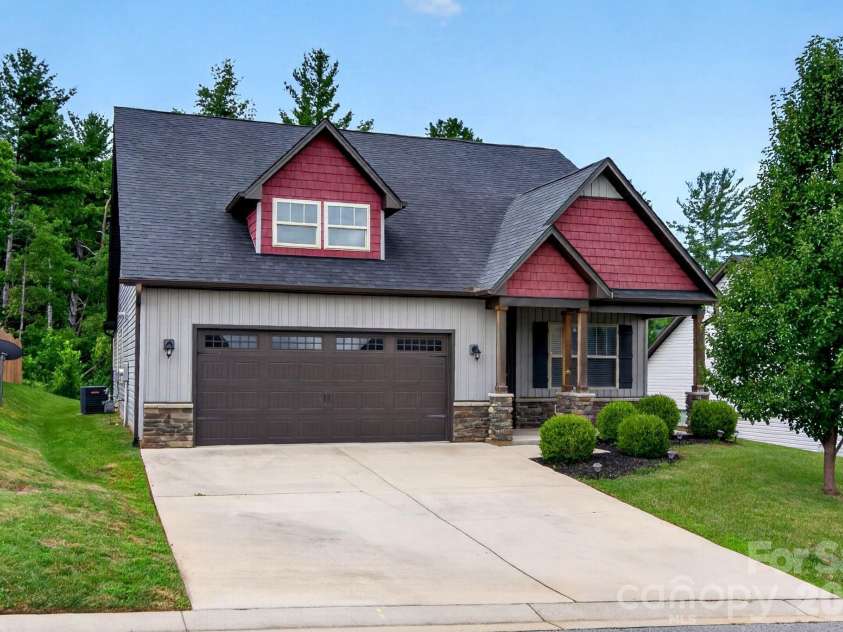 214 Water Leaf Drive, Weaverville, NC 28787.  MLS# CAR4411485, YatesRealty ID 42298. 