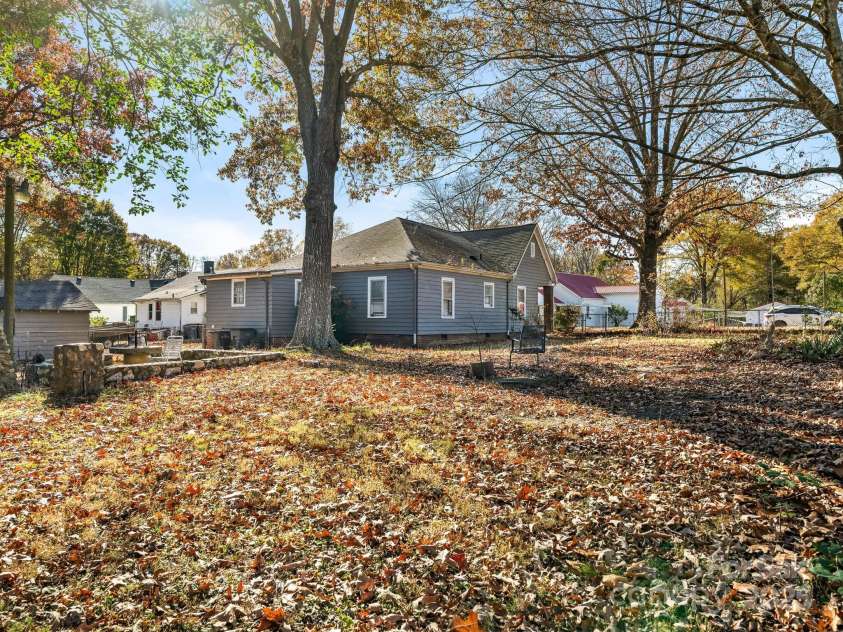 1008 Mable Avenue, Kannapolis, NC 28083.  MLS# CAR4322240, YatesRealty ID 423. Backyard