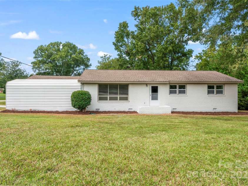 2697 Knotty Pine Drive, Lancaster, SC 29720.  MLS# CAR4308746, YatesRealty ID 4230. 