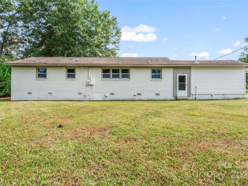 2697 Knotty Pine Drive, Lancaster, SC 29720.  MLS# CAR4308746, YatesRealty ID 4230. 