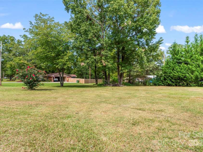 2697 Knotty Pine Drive, Lancaster, SC 29720.  MLS# CAR4308746, YatesRealty ID 4230. 