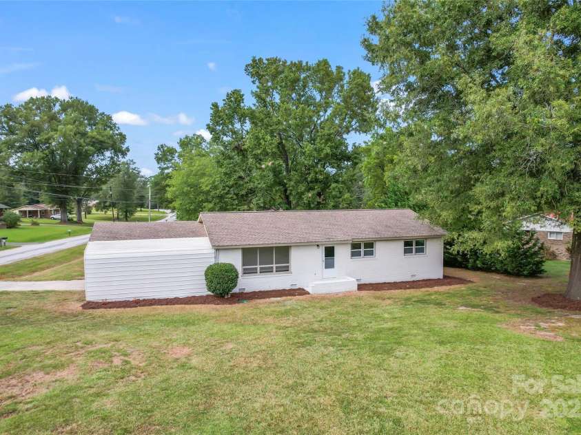 2697 Knotty Pine Drive, Lancaster, SC 29720.  MLS# CAR4308746, YatesRealty ID 4230. 