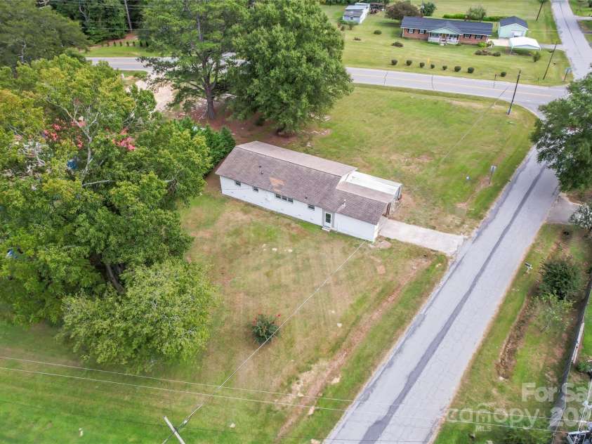 2697 Knotty Pine Drive, Lancaster, SC 29720.  MLS# CAR4308746, YatesRealty ID 4230. 