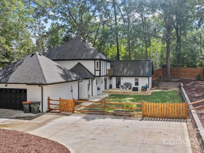 2733 Wellington Street, Rock Hill, SC 29732.  MLS# CAR4185422, YatesRealty ID 4230. Beautiful View of Side and Rear Yard