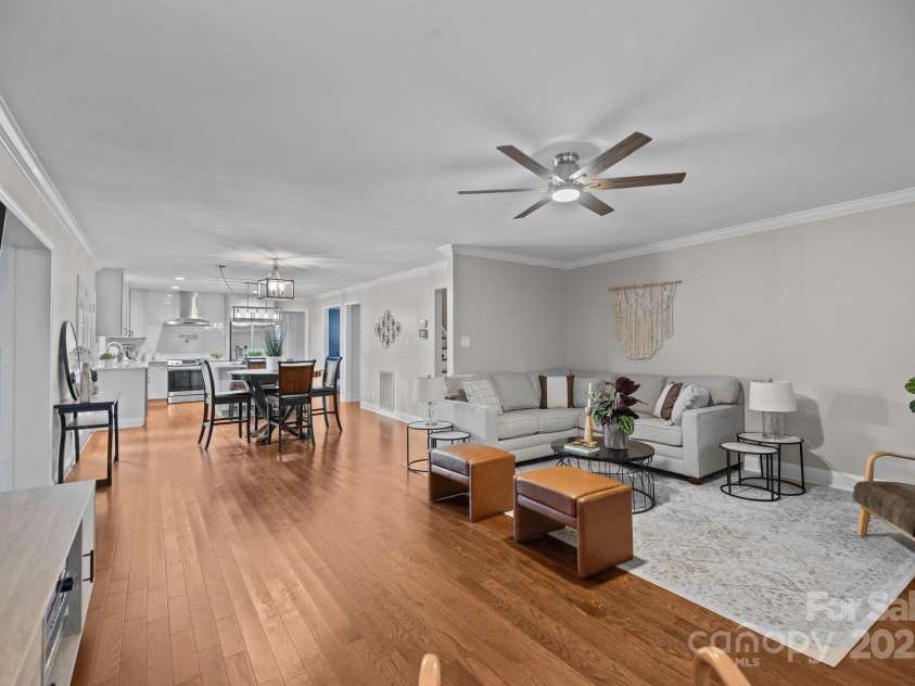 2733 Wellington Street, Rock Hill, SC 29732.  MLS# CAR4185422, YatesRealty ID 4230. Family Room