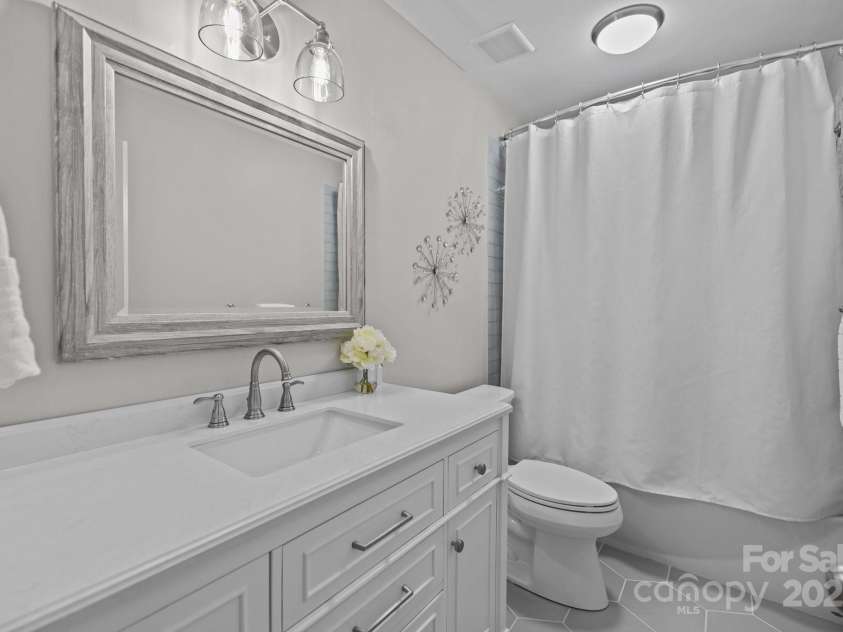 2733 Wellington Street, Rock Hill, SC 29732.  MLS# CAR4185422, YatesRealty ID 4230. Full bathroom with Tile Shower