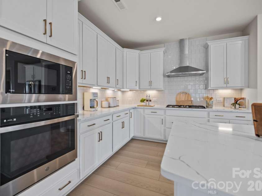 3026 Grandiose Drive, Indian Trail, NC 28079.  MLS# CAR4412254, YatesRealty ID 42300. Kitchen - Model Home Photo for Reference Only.
