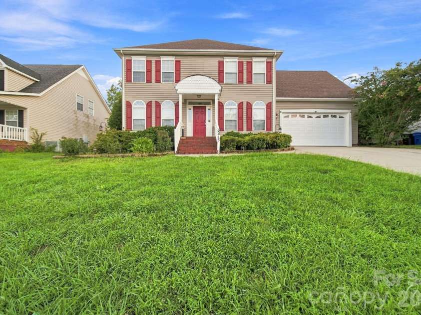 2415 Sweetbriar Lane, Rock Hill, SC 29732.  MLS# CAR4412828, YatesRealty ID 42303. 