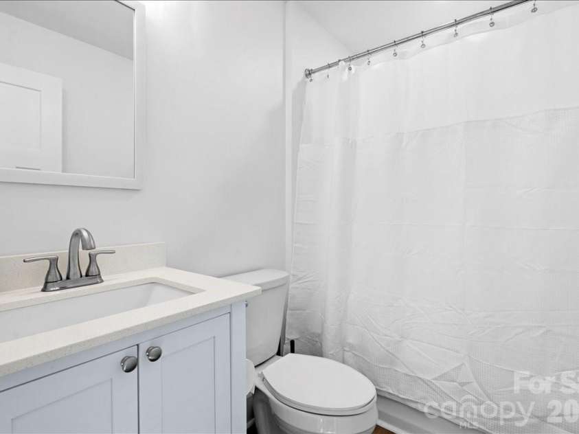 345 Henderson Street, Gastonia, NC 28052.  MLS# CAR4411727, YatesRealty ID 42304. 
