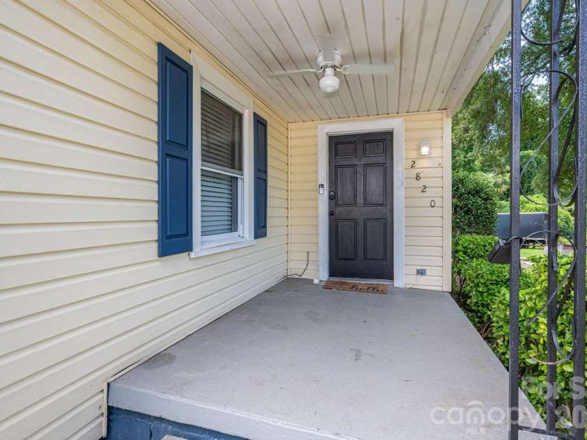 2820 Westview Street, Gastonia, NC 28056.  MLS# CAR4412830, YatesRealty ID 42307. 