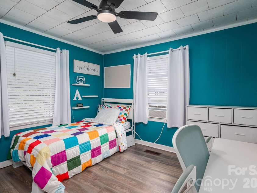 2820 Westview Street, Gastonia, NC 28056.  MLS# CAR4412830, YatesRealty ID 42307. 