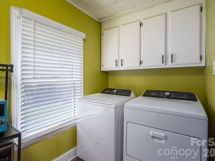 2820 Westview Street, Gastonia, NC 28056.  MLS# CAR4412830, YatesRealty ID 42307. 