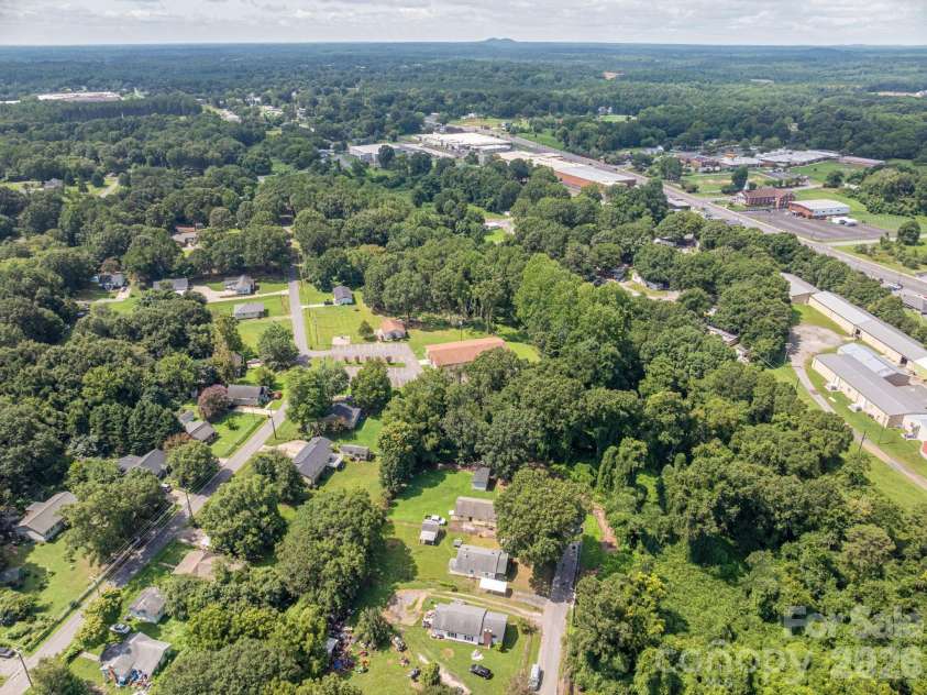 2820 Westview Street, Gastonia, NC 28056.  MLS# CAR4412830, YatesRealty ID 42307. 