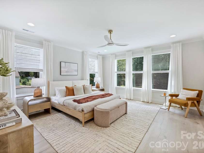 131 Gregg Street, Charlotte, NC 28208.  MLS# CAR4412148, YatesRealty ID 42308. 
