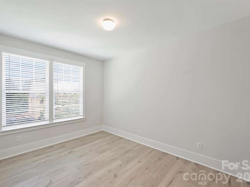 131 Gregg Street, Charlotte, NC 28208.  MLS# CAR4412148, YatesRealty ID 42308. 