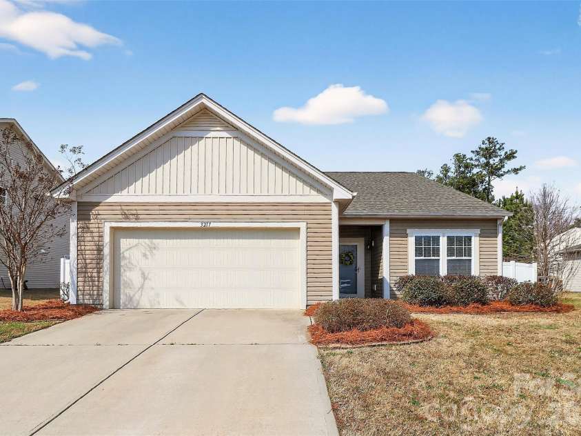 3217 Thorpe Lane, Clover, SC 29710.  MLS# CAR4352311, YatesRealty ID 4231. 