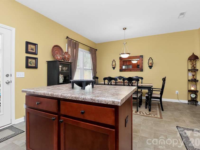 3217 Thorpe Lane, Clover, SC 29710.  MLS# CAR4352311, YatesRealty ID 4231. 