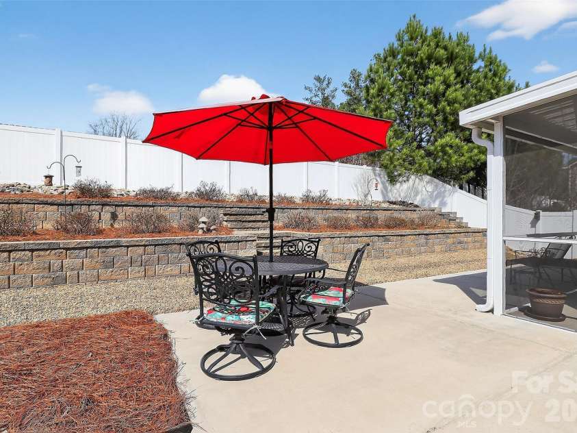 3217 Thorpe Lane, Clover, SC 29710.  MLS# CAR4352311, YatesRealty ID 4231. 