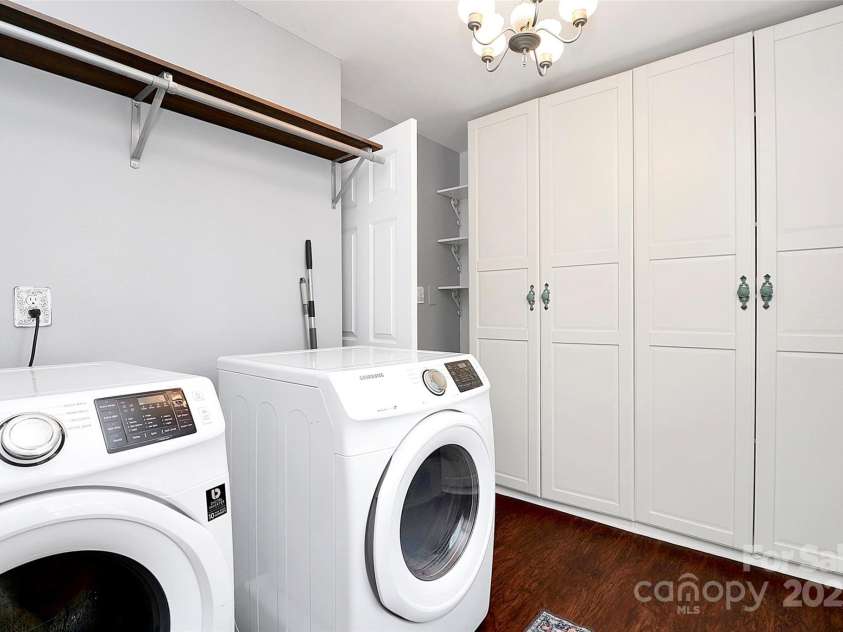 9200 Surrey Road, Mint Hill, NC 28227.  MLS# CAR4240728, YatesRealty ID 4231. 