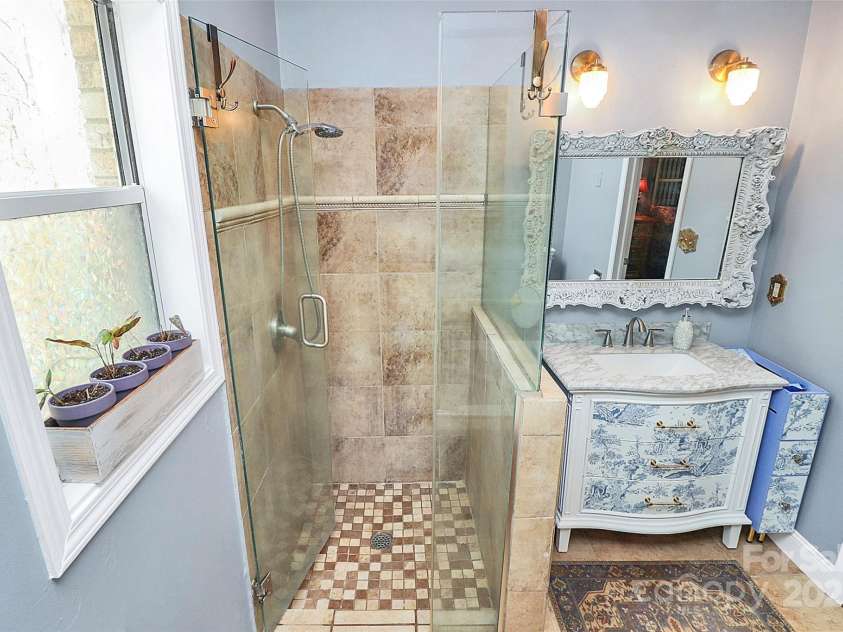 9200 Surrey Road, Mint Hill, NC 28227.  MLS# CAR4240728, YatesRealty ID 4231. 