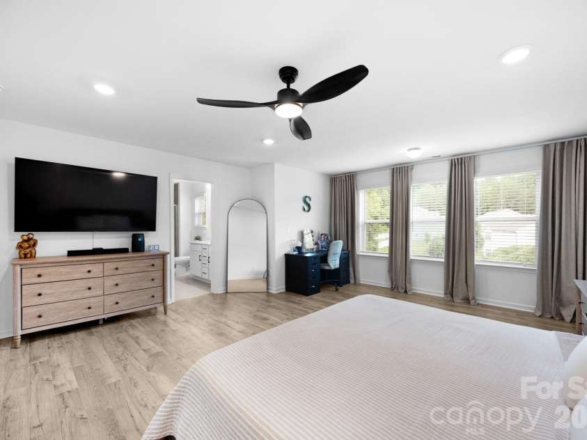 5256 Piedmont Run Road, Mount Holly, NC 28120.  MLS# CAR4410339, YatesRealty ID 42312. 