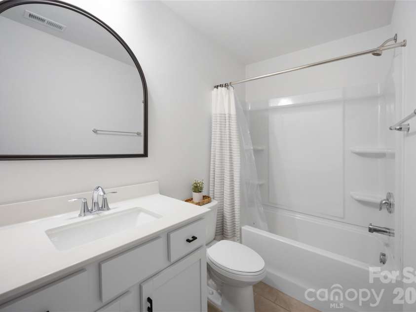 5256 Piedmont Run Road, Mount Holly, NC 28120.  MLS# CAR4410339, YatesRealty ID 42312. 