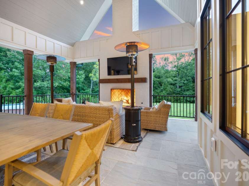 2905 McNeely Farms Drive, Waxhaw, NC 28173.  MLS# CAR4410554, YatesRealty ID 42313. 
