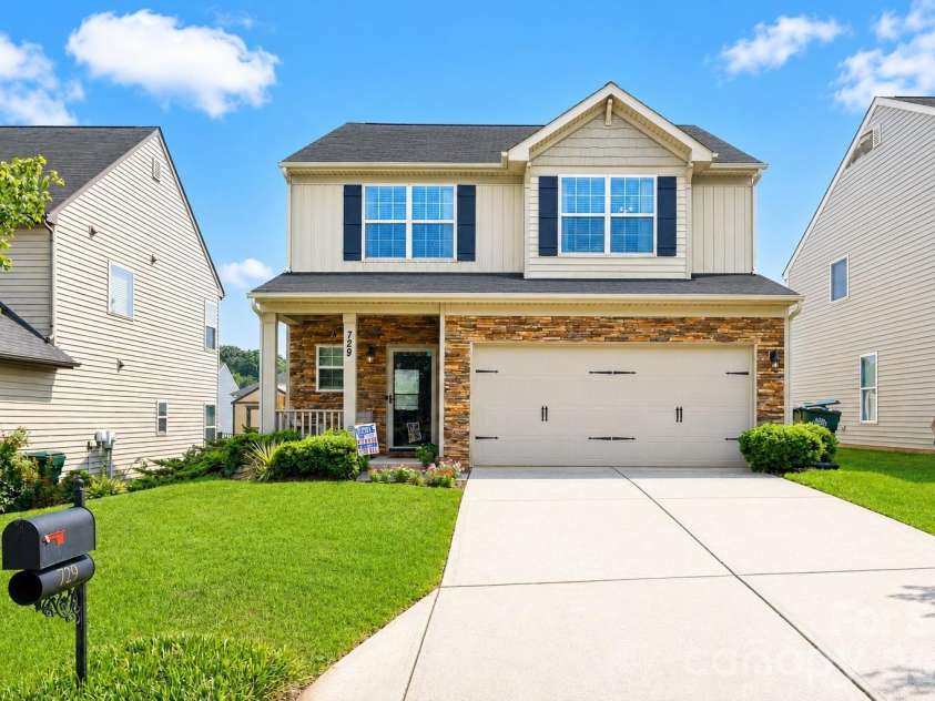 729 Centennial Street, Gastonia, NC 28056.  MLS# CAR4408790, YatesRealty ID 42317. 