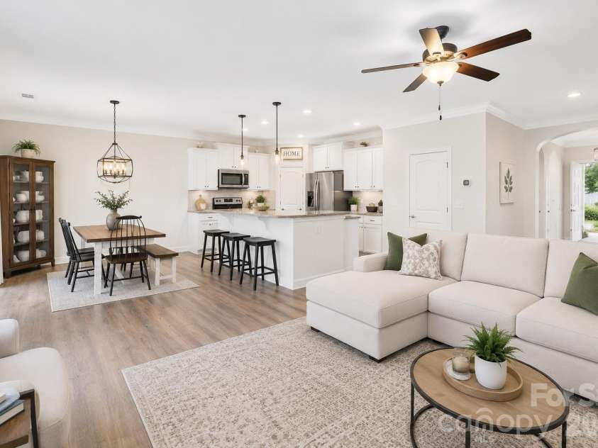 729 Centennial Street, Gastonia, NC 28056.  MLS# CAR4408790, YatesRealty ID 42317. 