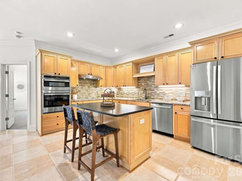 228 Faulkner Way, Davidson, NC 28036.  MLS# CAR4406617, YatesRealty ID 42318. 