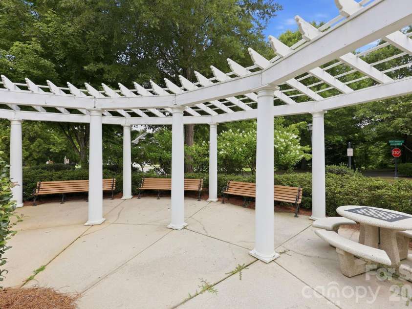 228 Faulkner Way, Davidson, NC 28036.  MLS# CAR4406617, YatesRealty ID 42318. 