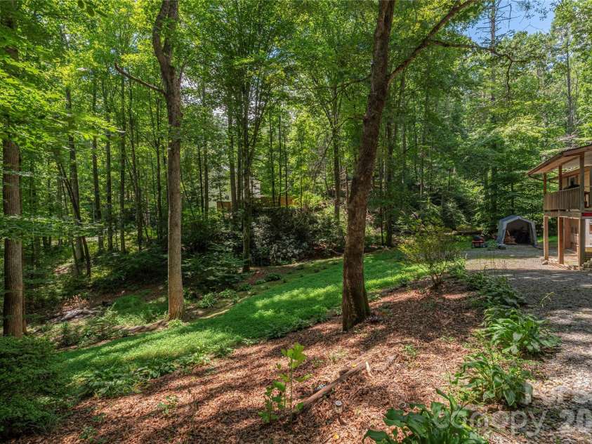 245 Bert Lane Road, Brevard, NC 28712.  MLS# CAR4407588, YatesRealty ID 42320. 