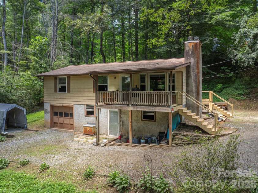 245 Bert Lane Road, Brevard, NC 28712.  MLS# CAR4407588, YatesRealty ID 42320. 